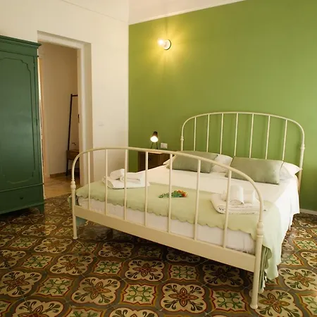 Bed & Breakfast Meridiano12 4*